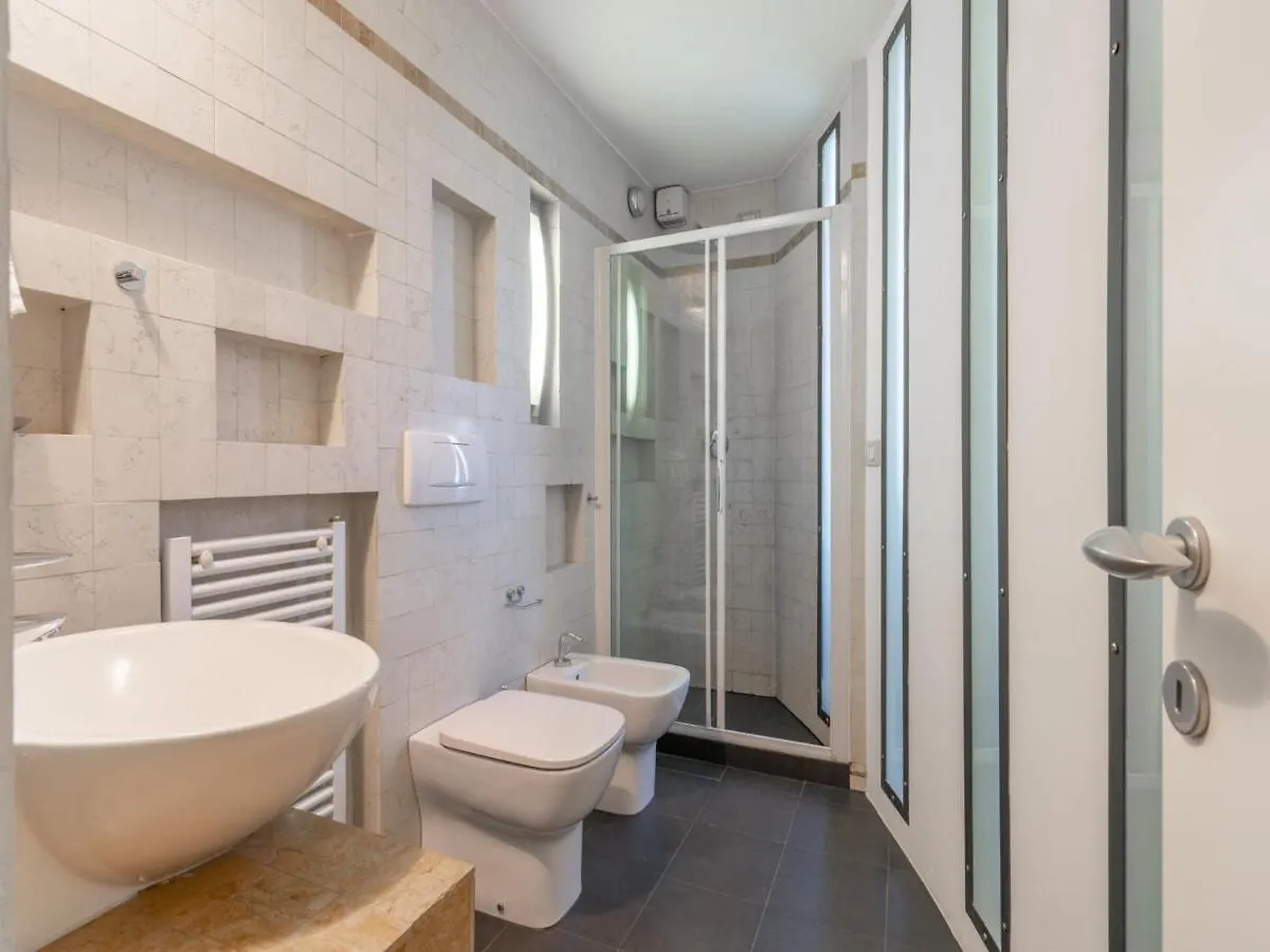 The Best Rent - Modern Two-Bedroom Apartment Near Navigli Milan